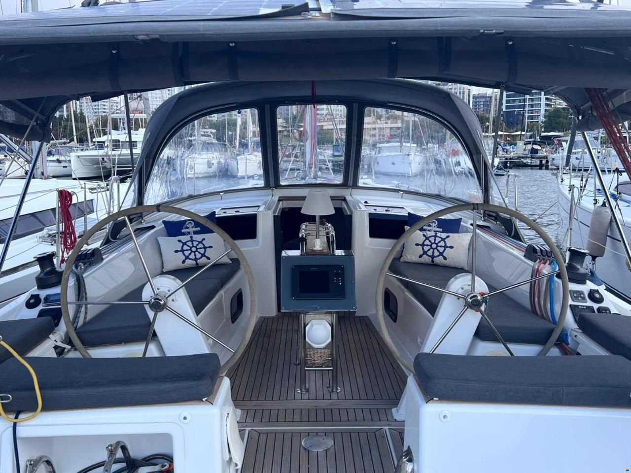 Hanse 385