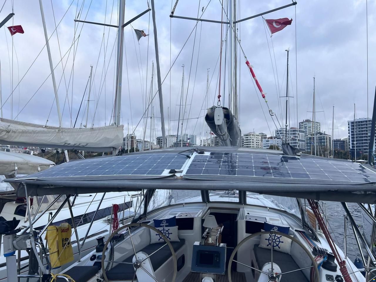 Hanse 385