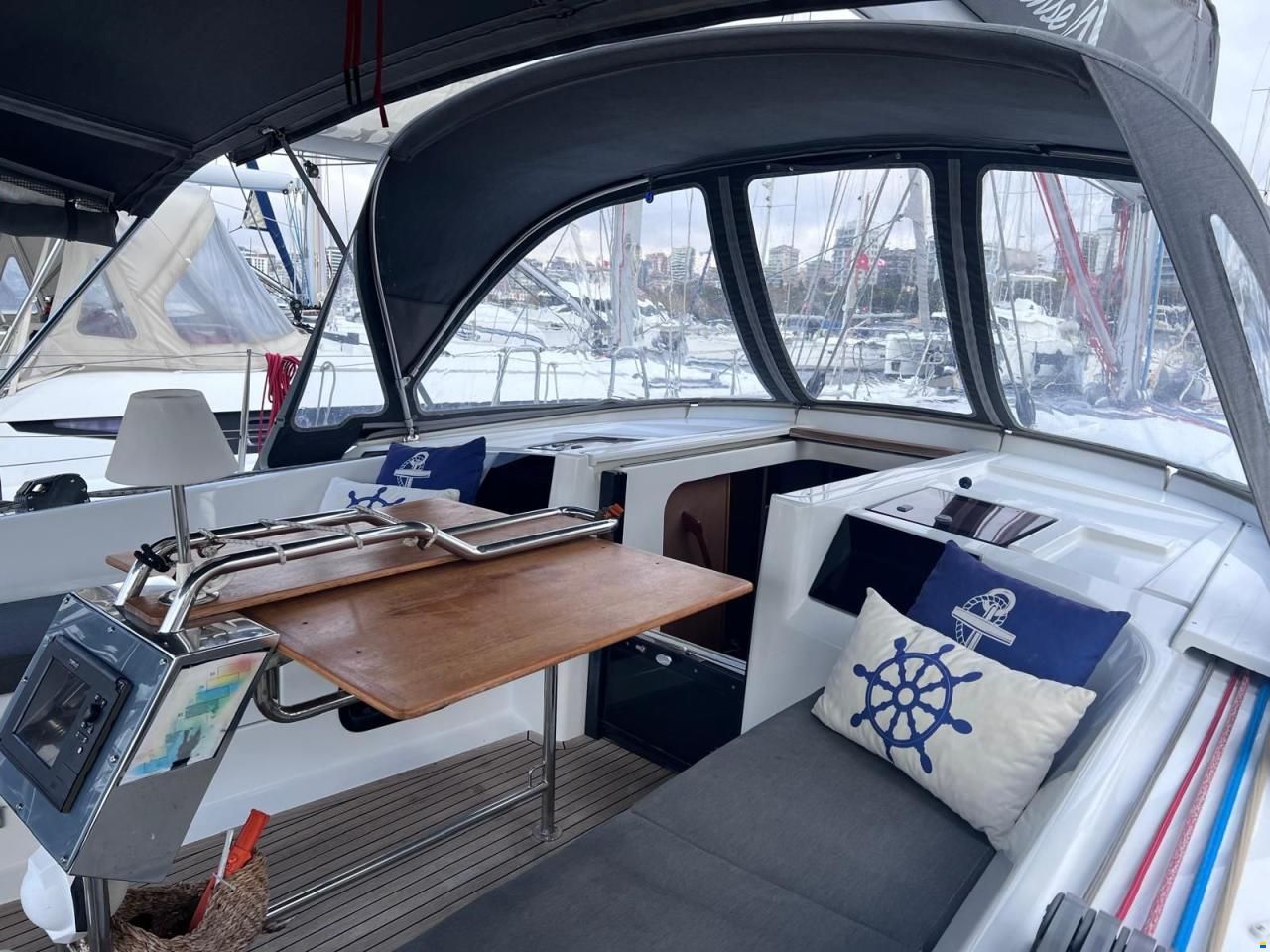 Hanse 385