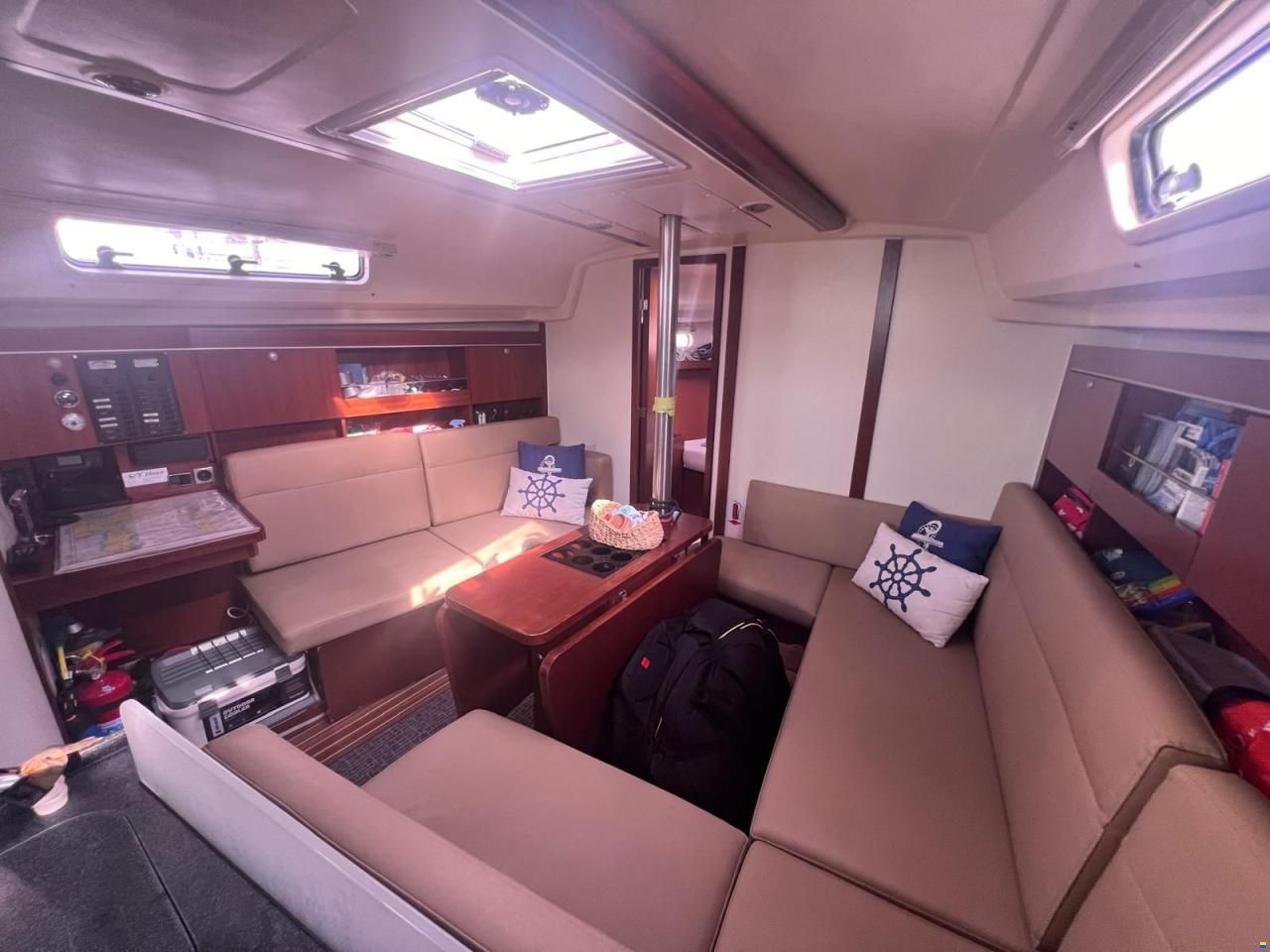 Hanse 385