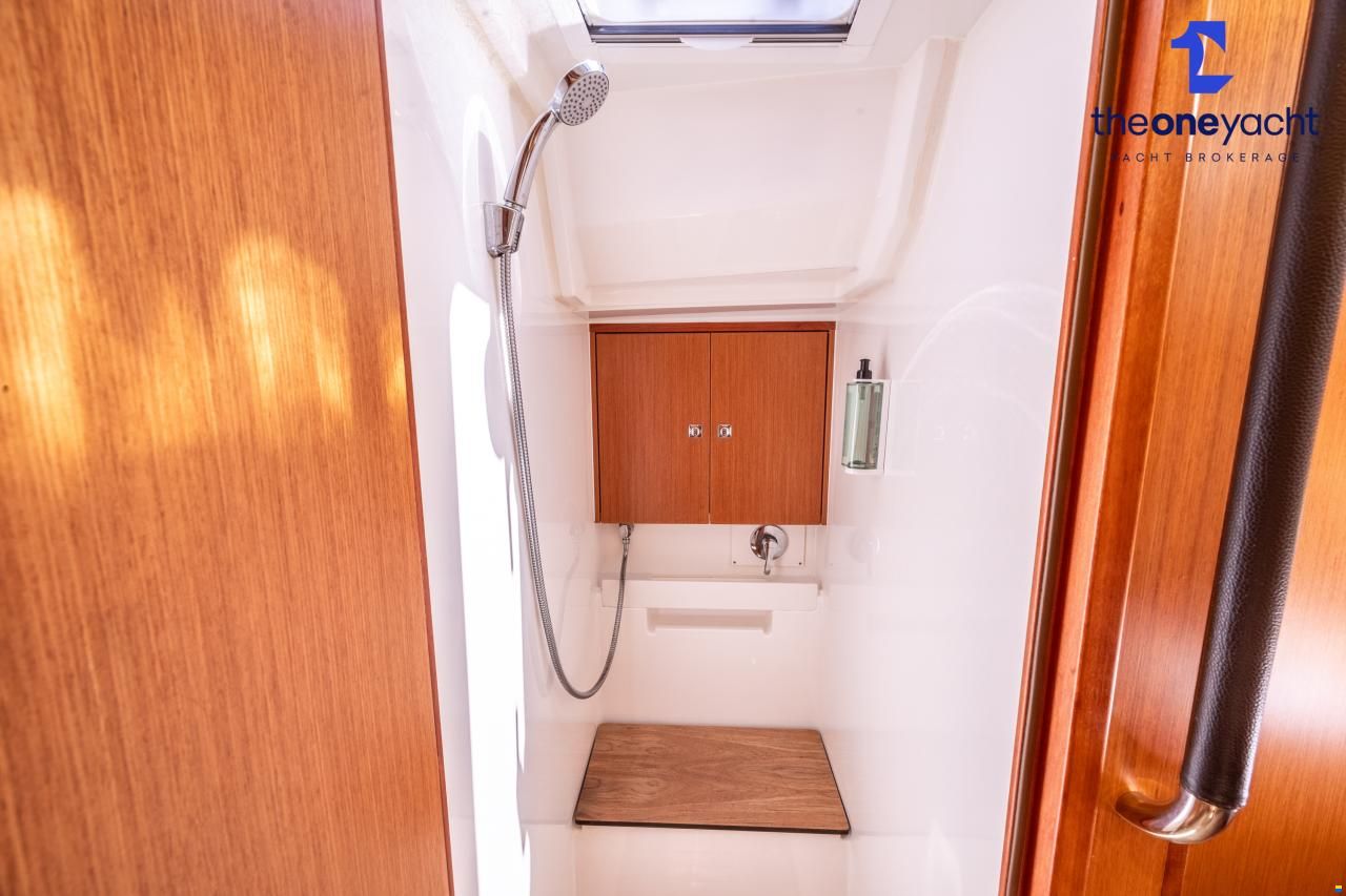 Bavaria C45 Style