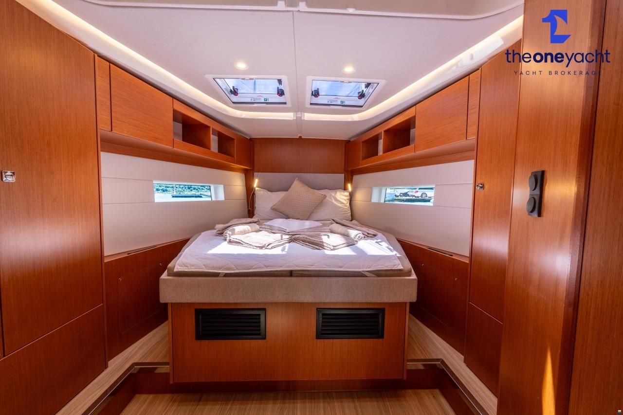 Bavaria C45 Style