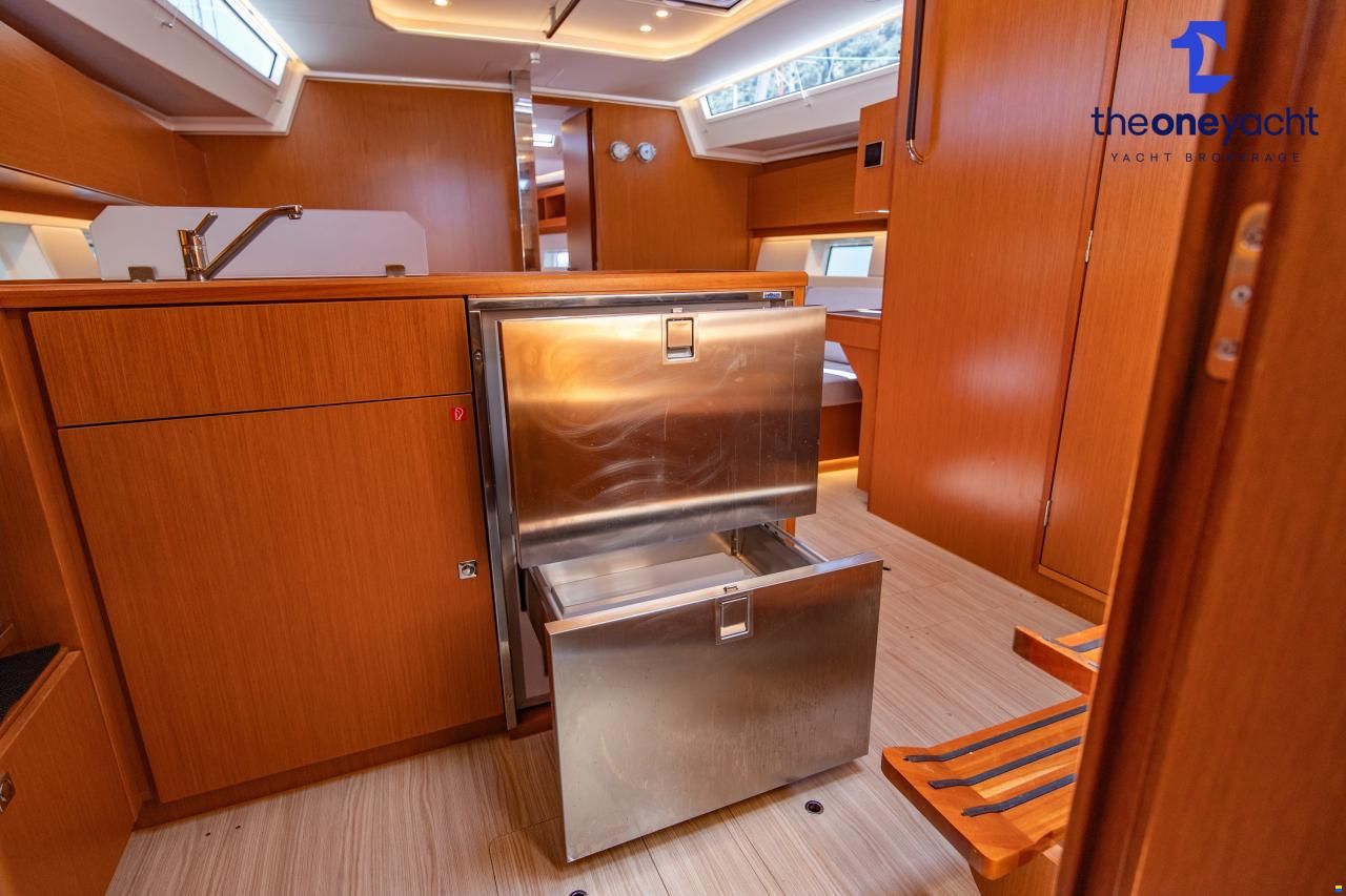 Bavaria C45 Style
