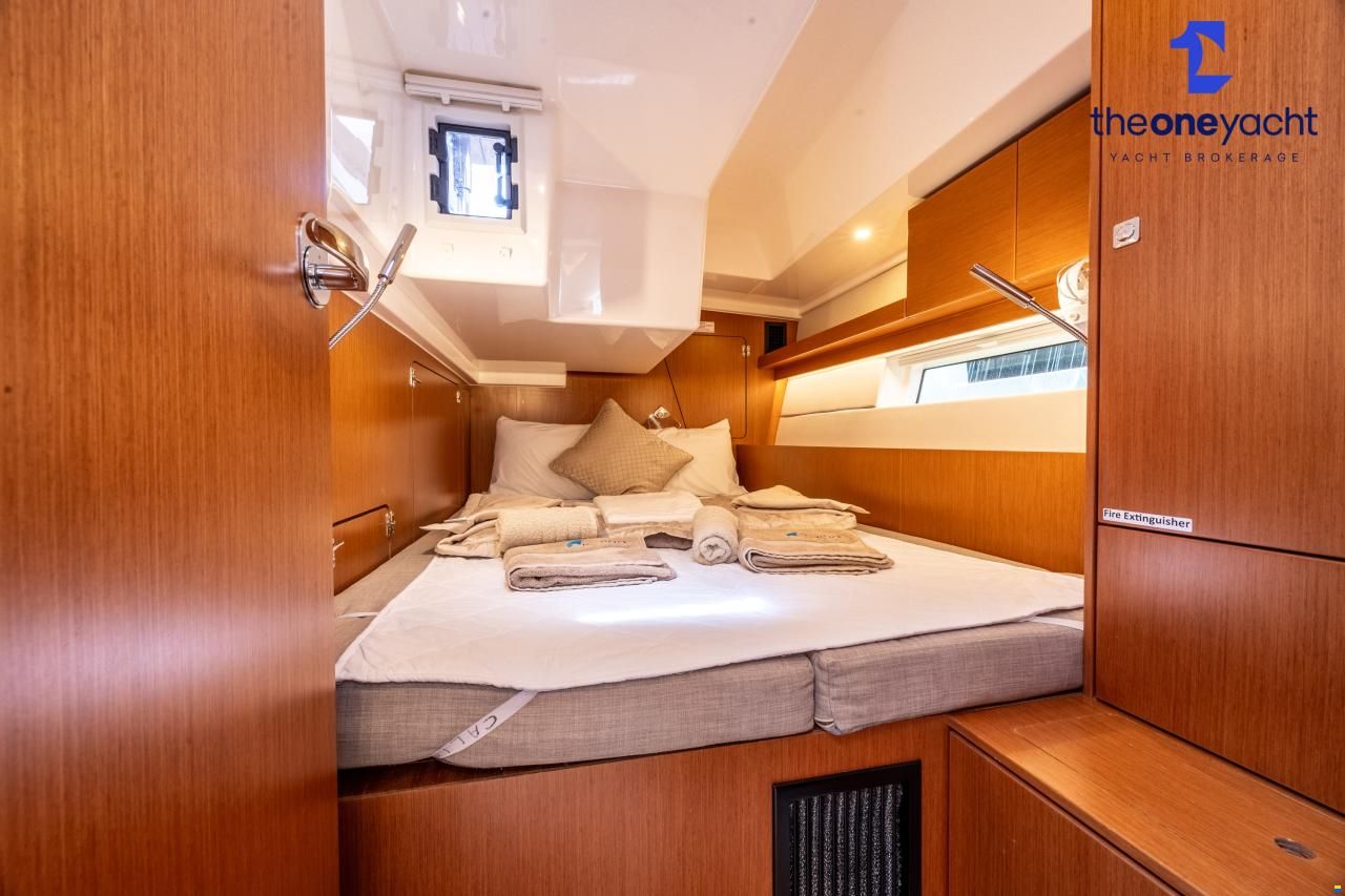 Bavaria C45 Style