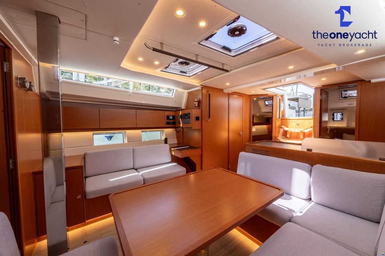 Bavaria C45 Style