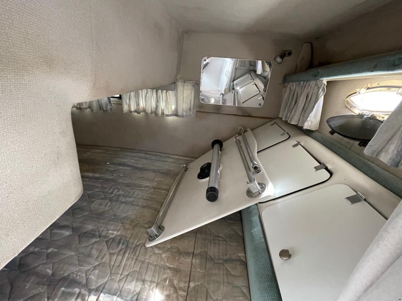 Rinker 280 Fiesta Vee