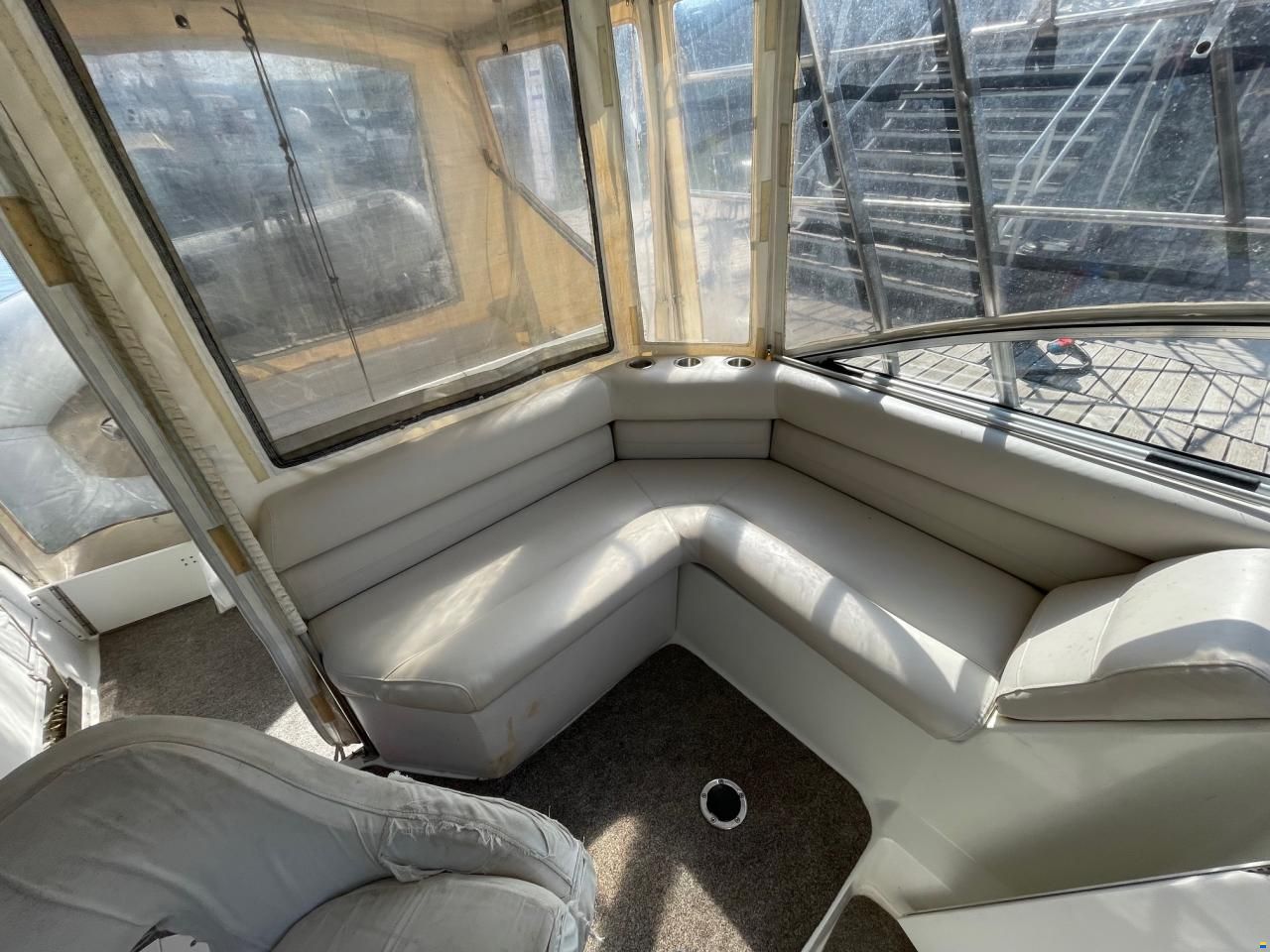 Rinker 280 Fiesta Vee