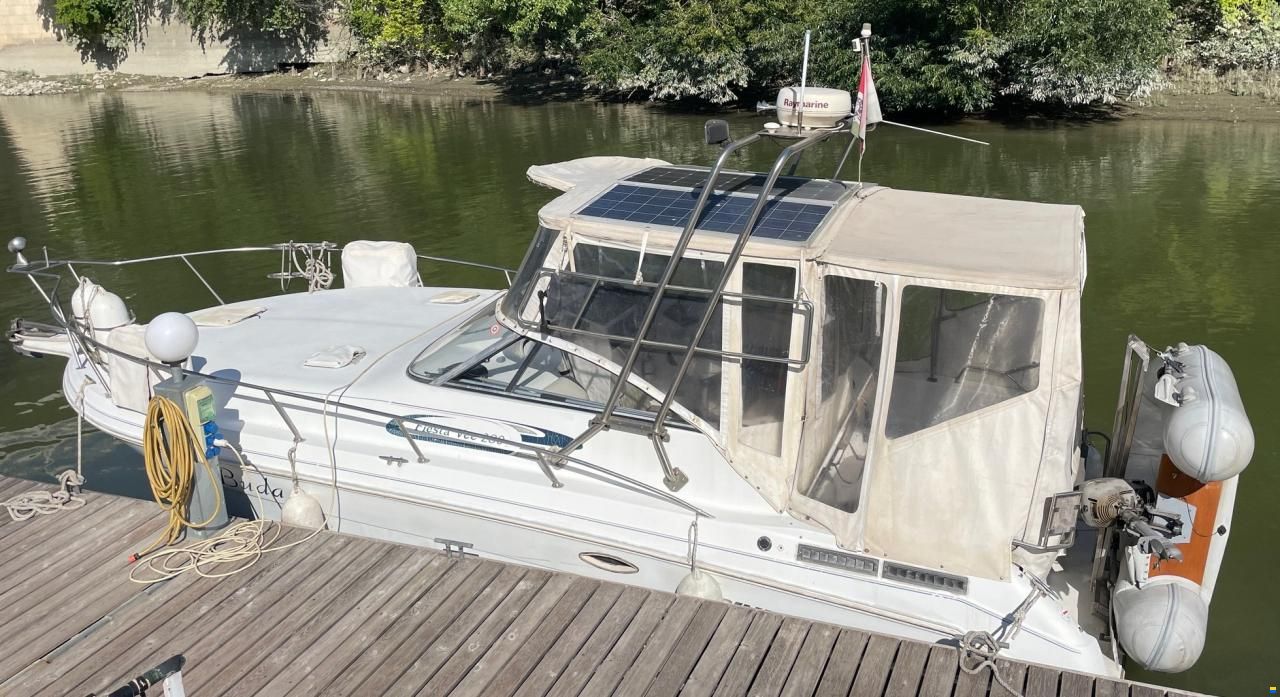 Rinker 280 Fiesta Vee