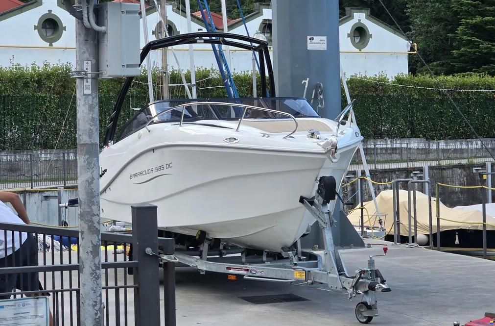 Okiboats Barracuda 585 DC