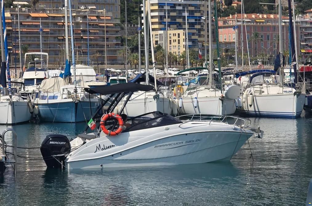 Okiboats Barracuda 585 DC