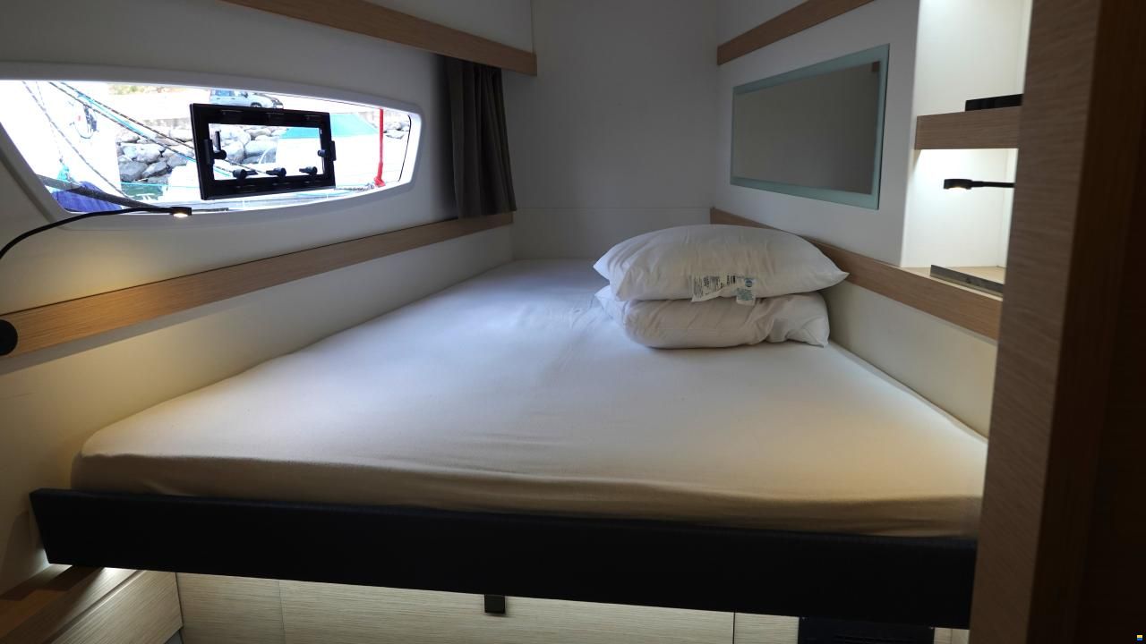 Fountaine Pajot Isla 40