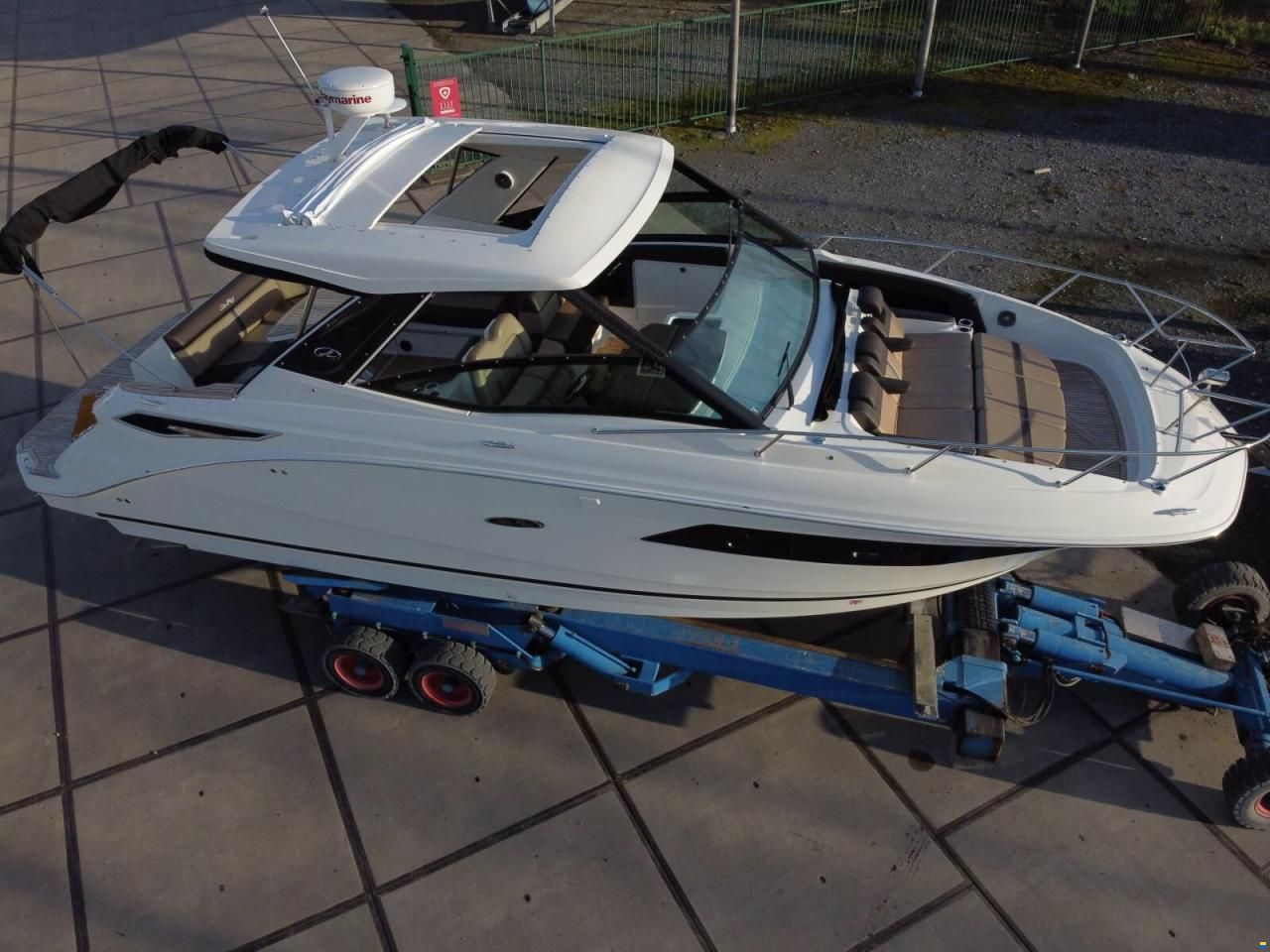 Sea Ray 320 Sundancer