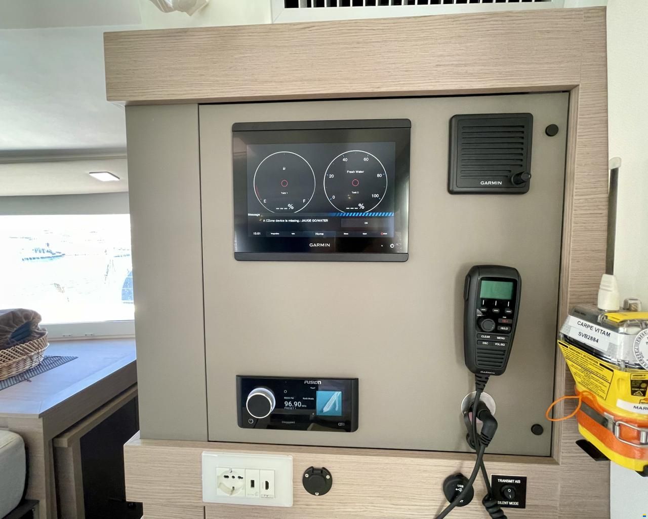 Fountaine Pajot Isla 40 Owner's Version