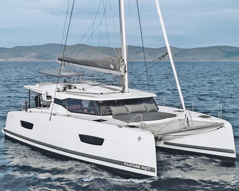 Fountaine Pajot Isla 40 Owner's Version