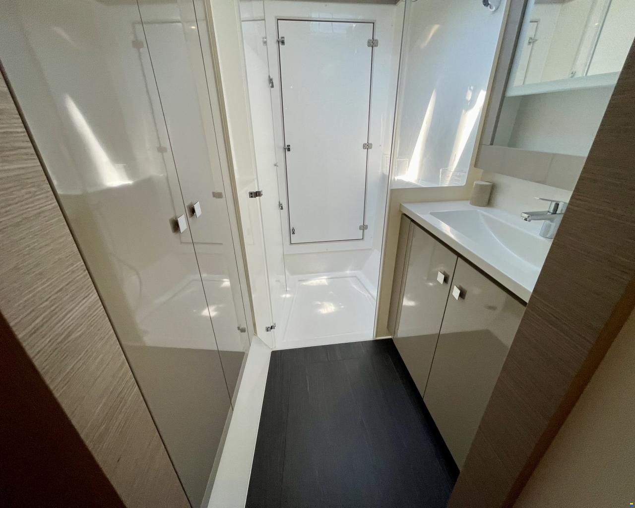 Fountaine Pajot Isla 40 Owner's Version