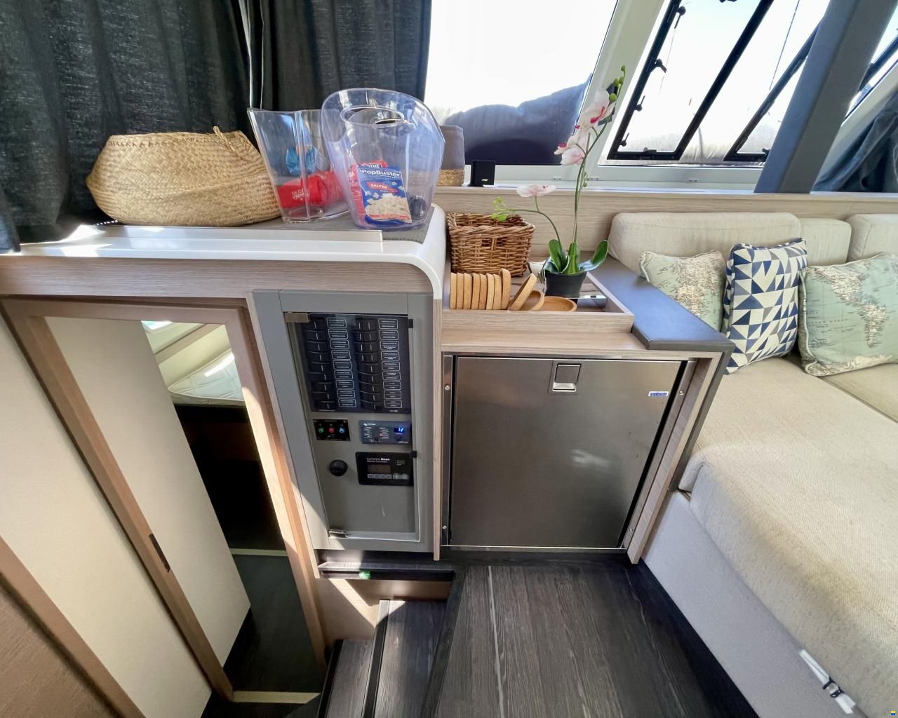 Fountaine Pajot Isla 40 Owner's Version