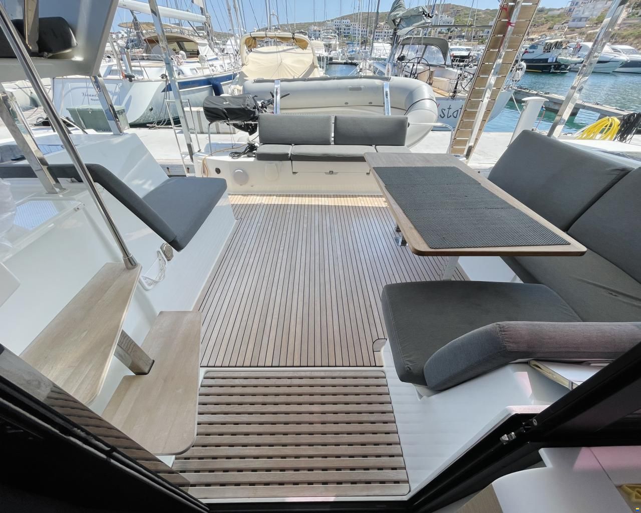 Fountaine Pajot Isla 40 Owner's Version