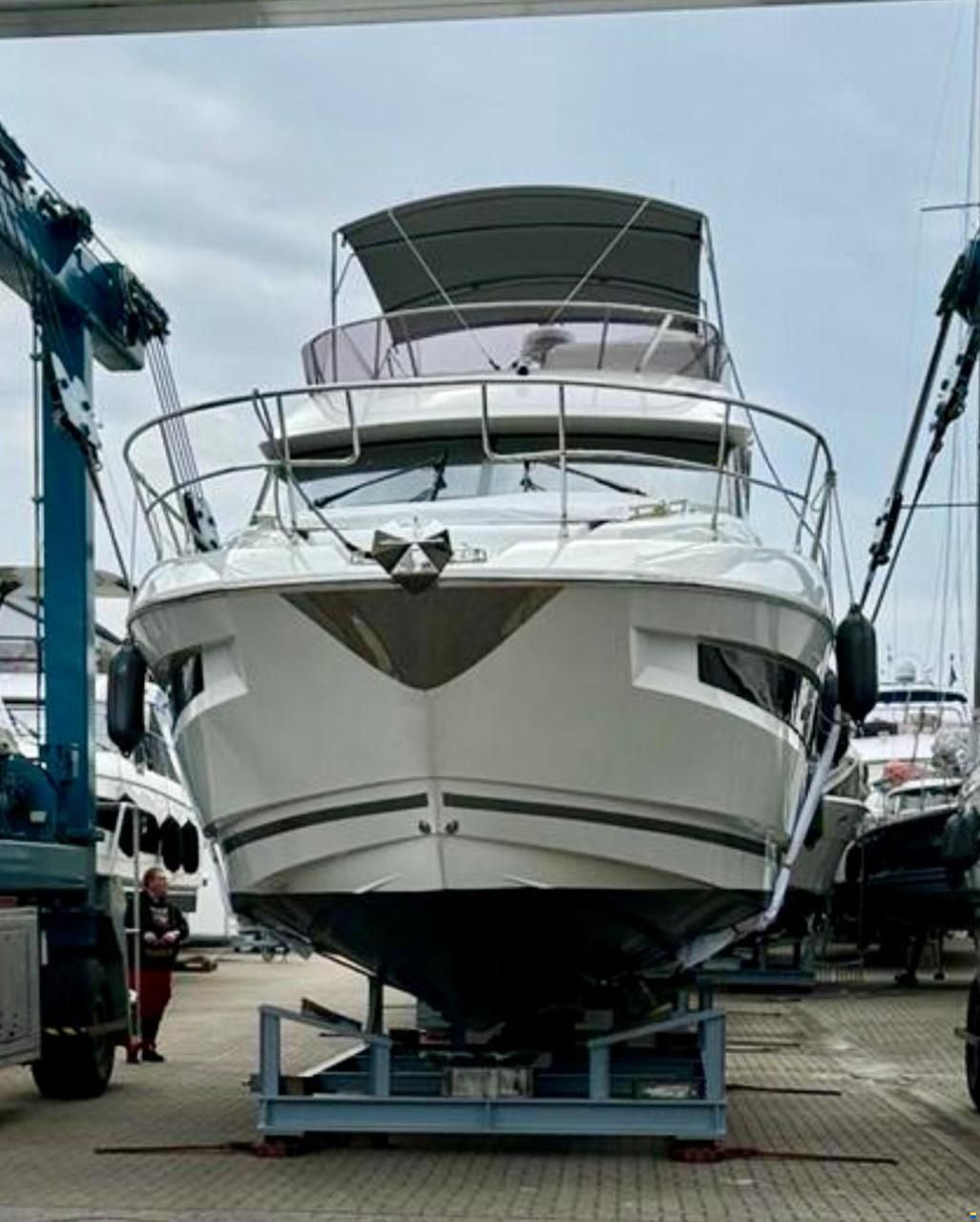 Prestige 460 Fly