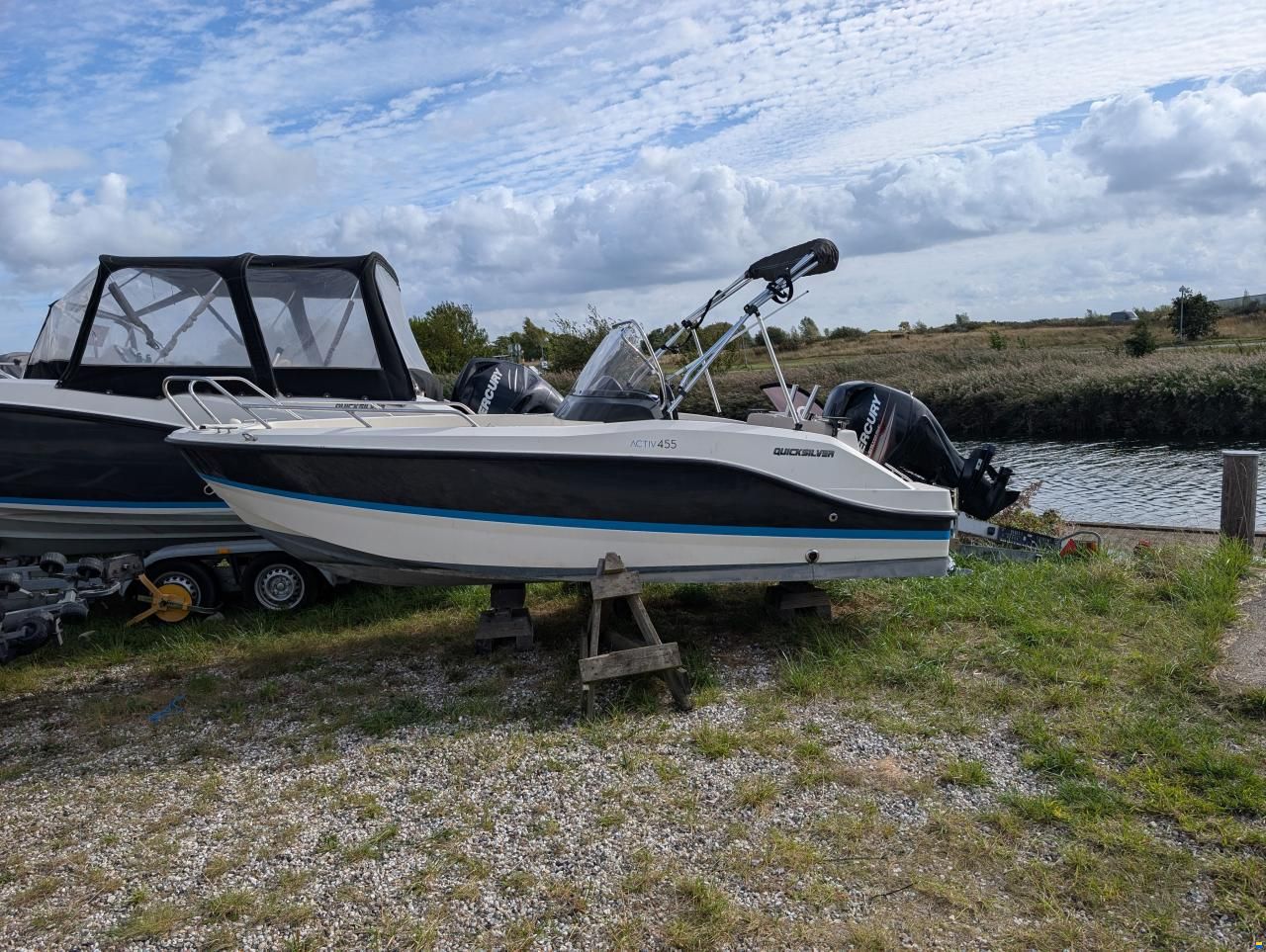 Quicksilver 455 open