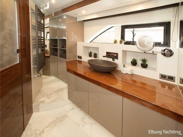 Van den Hoven Executive 2100