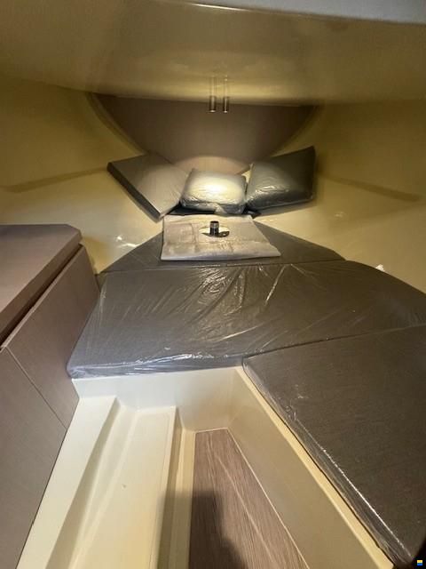 Capoforte CX 280i mit Option Liegeplatz