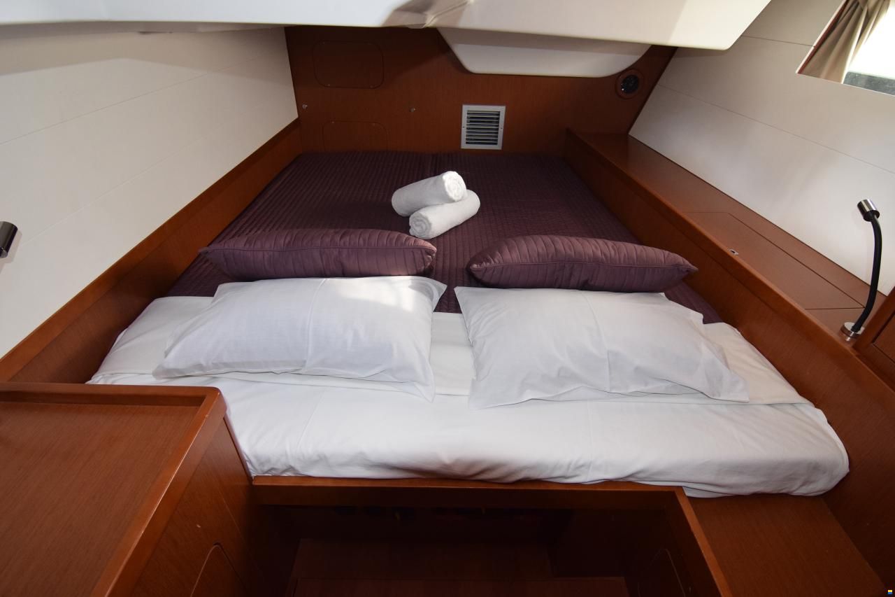 Beneteau Oceanis 48 A/C