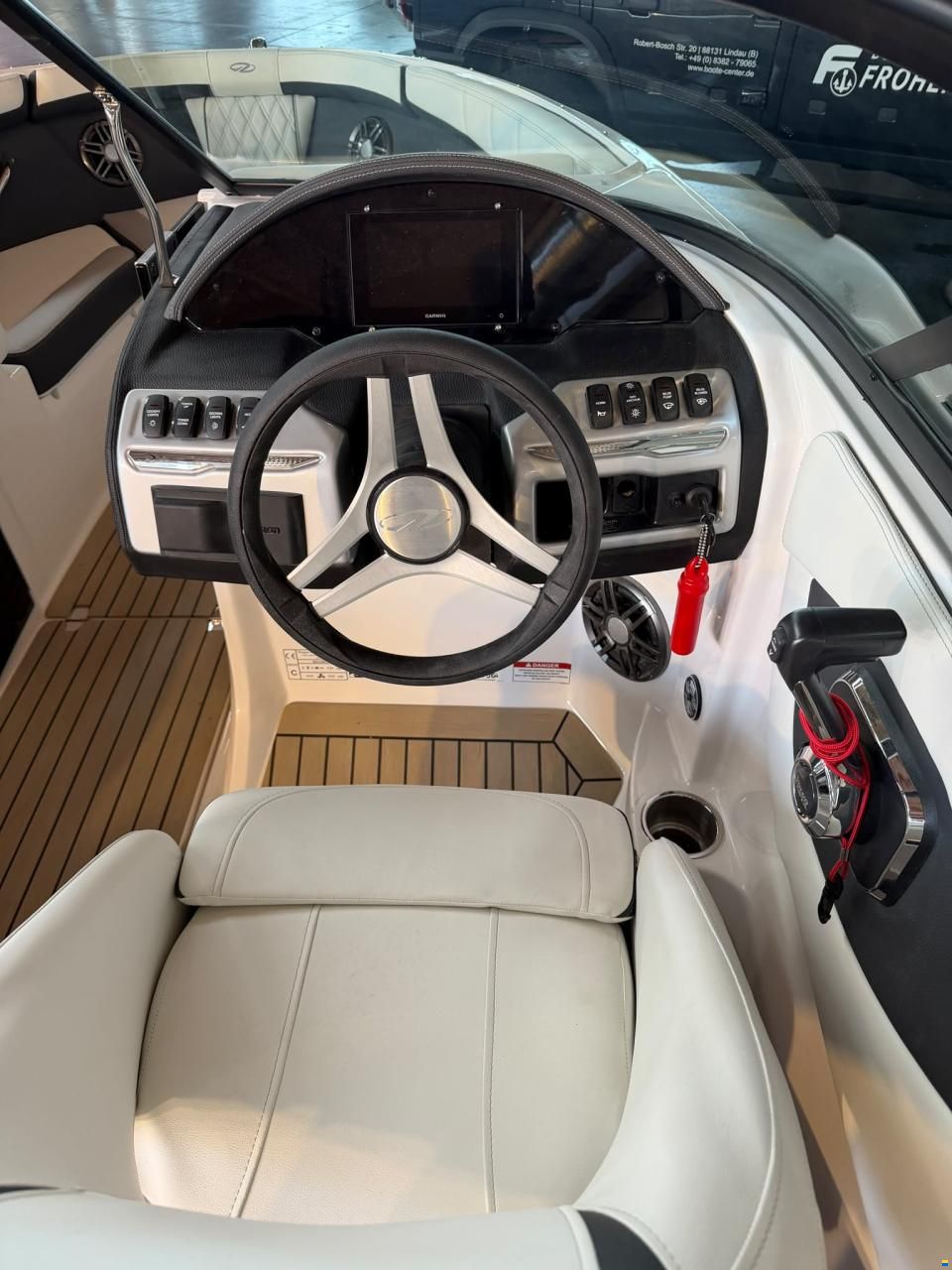 Regal 2000ES