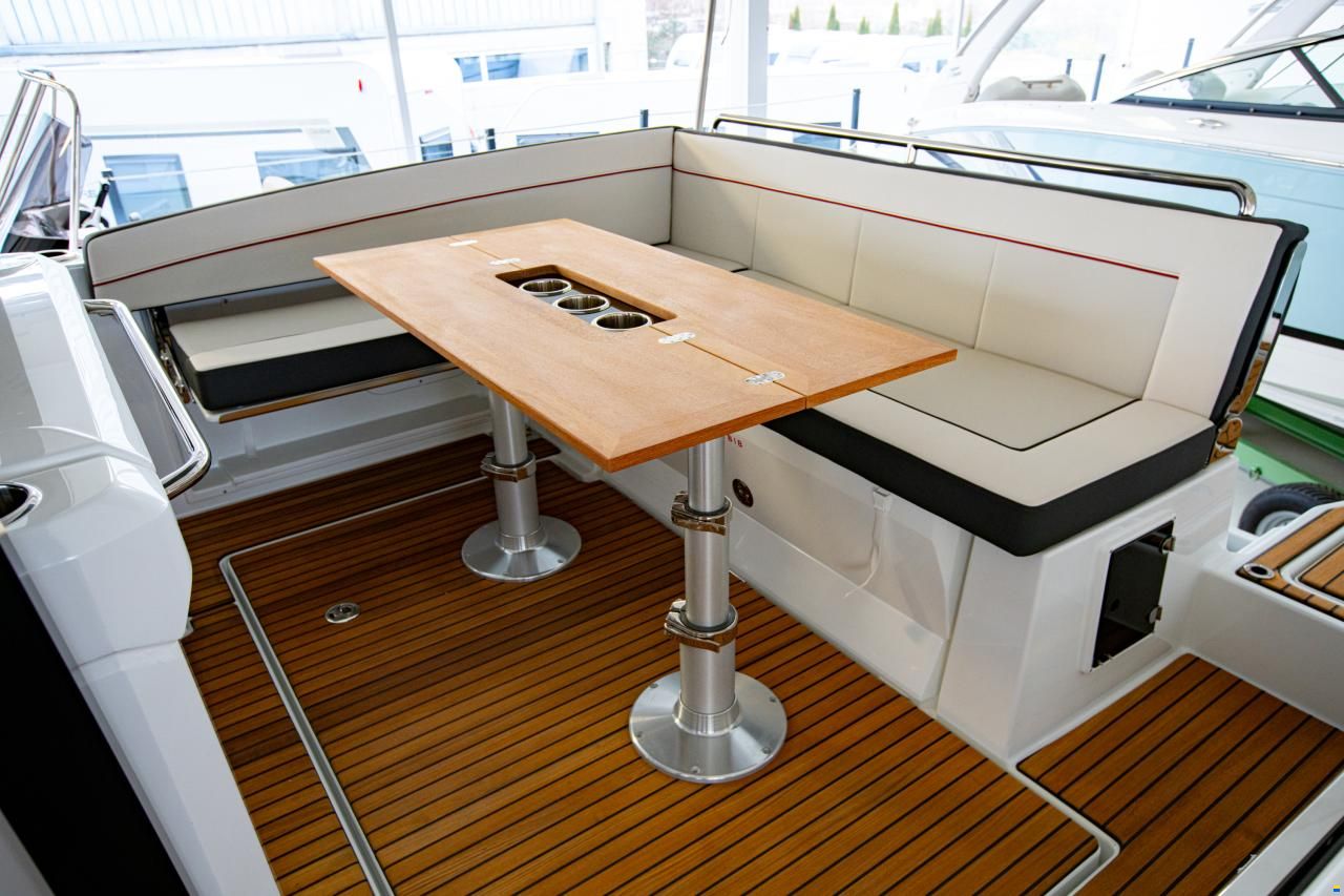 Jeanneau Cap Camarat 9.0 WA S2 (Mit Bodenseezulas