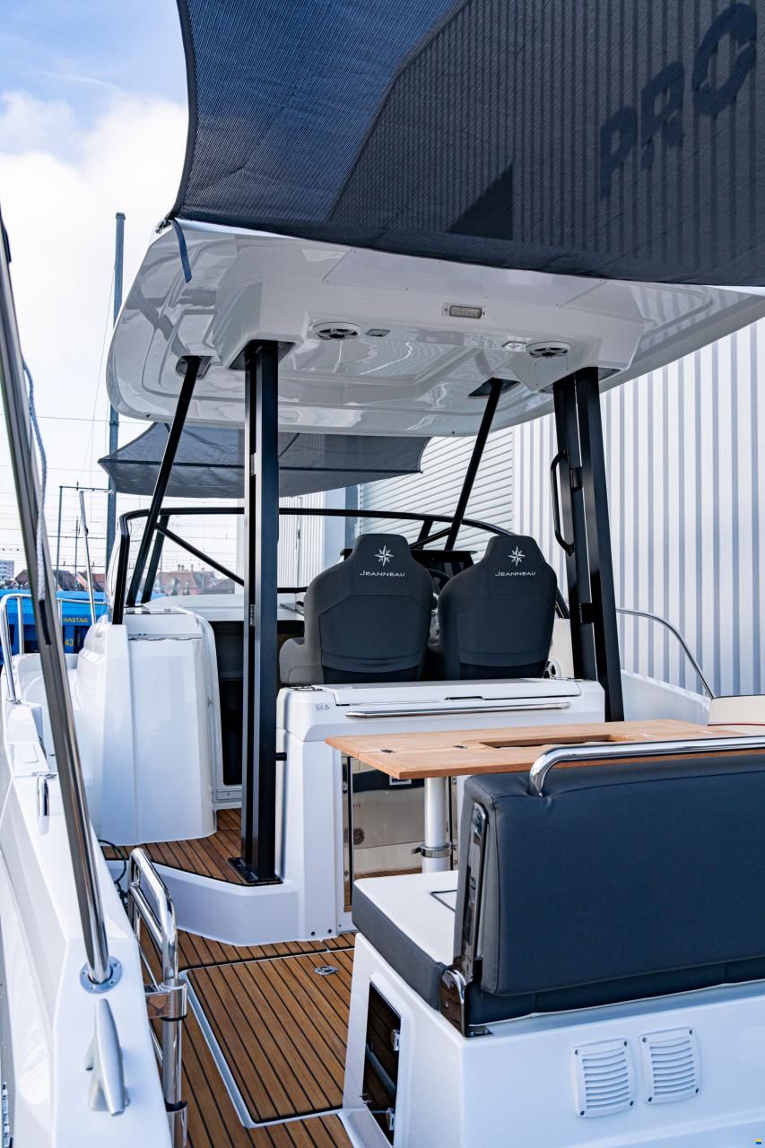 Jeanneau Cap Camarat 9.0 WA S2 (Mit Bodenseezulas