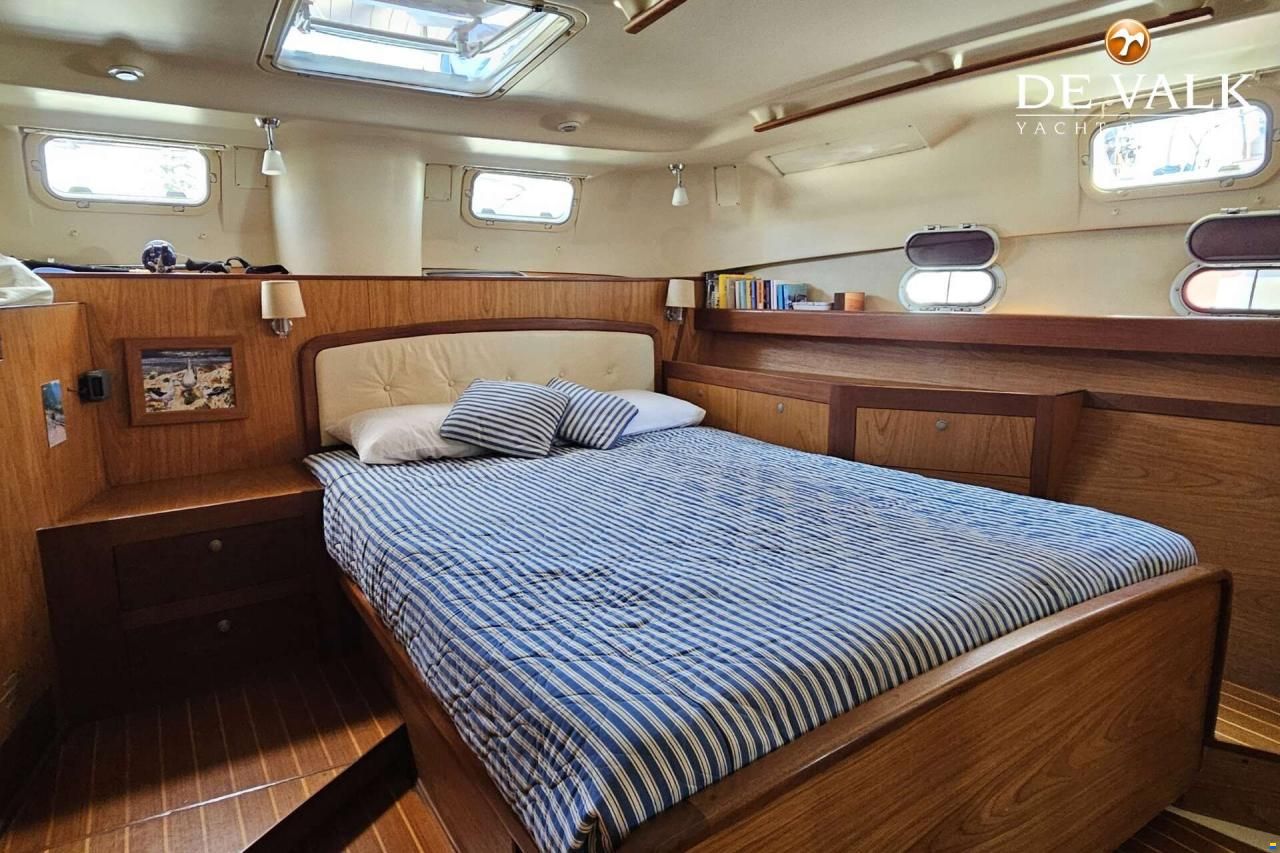 Hunter Marine Passage 450