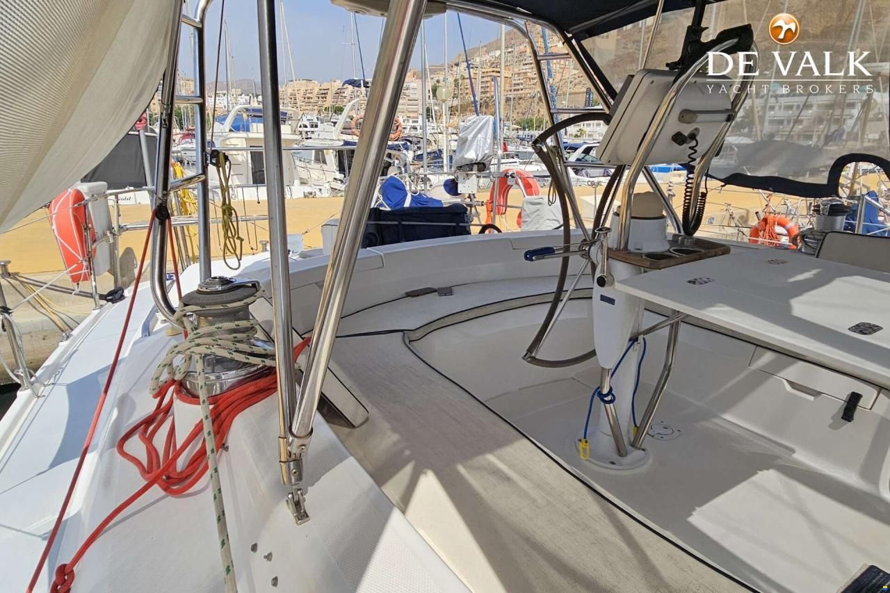 Hunter Marine Passage 450