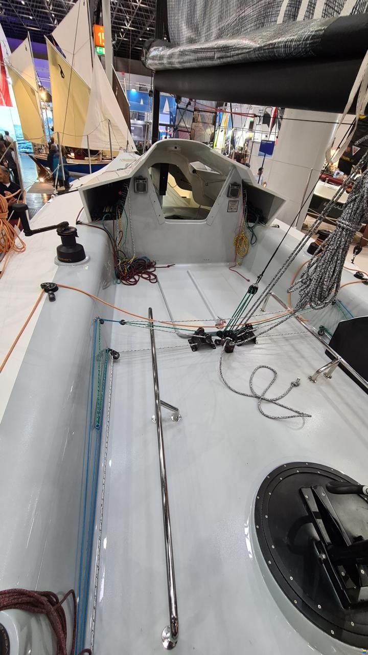 Aeolos Composites P 30