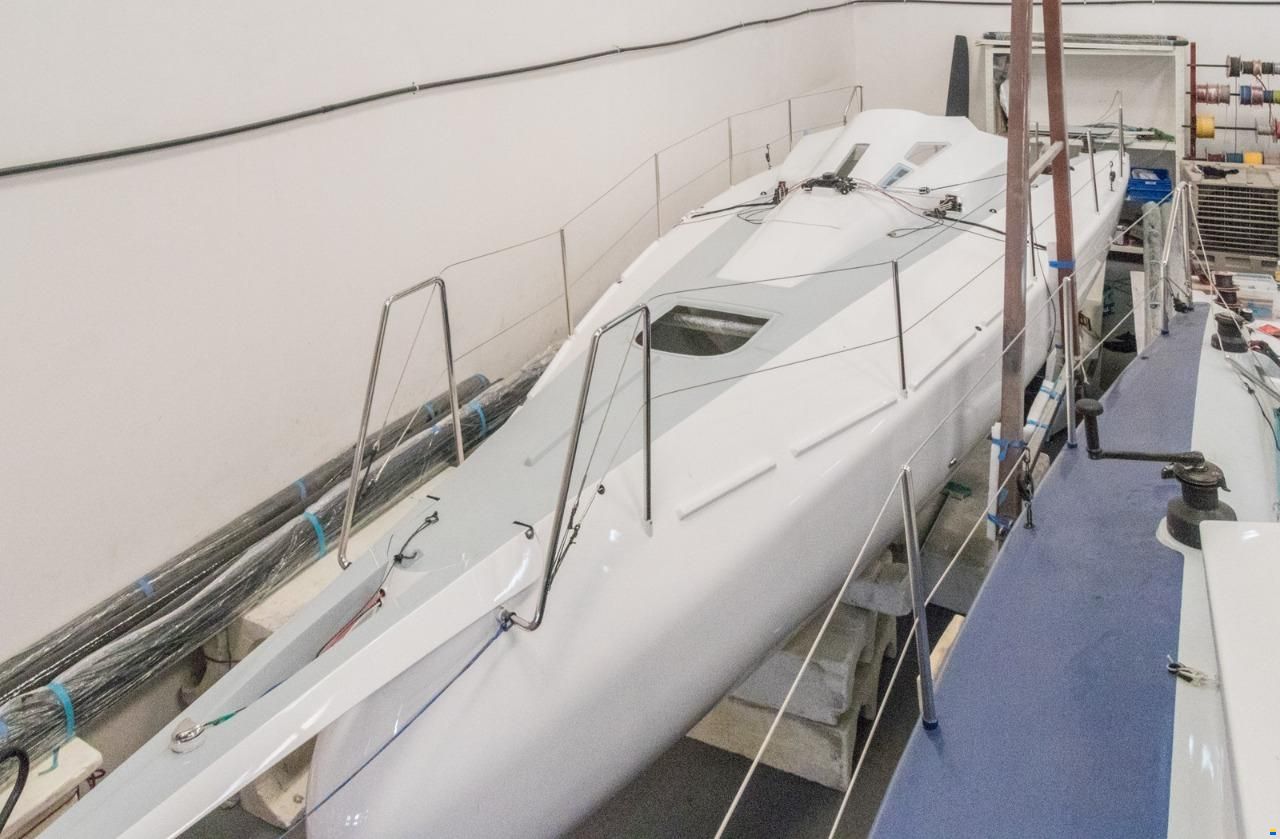 Aeolos Composites P 30