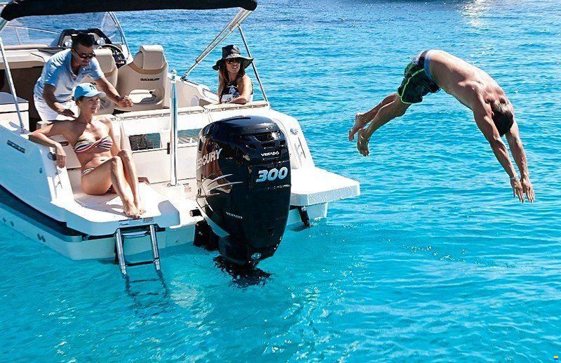 Quicksilver ACTIV 755 SUNDECK