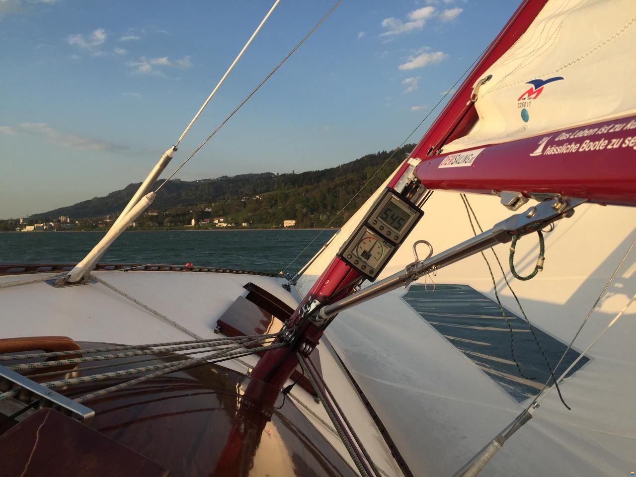 30qm-Schärenkreuzer in Voll-Mahagoni