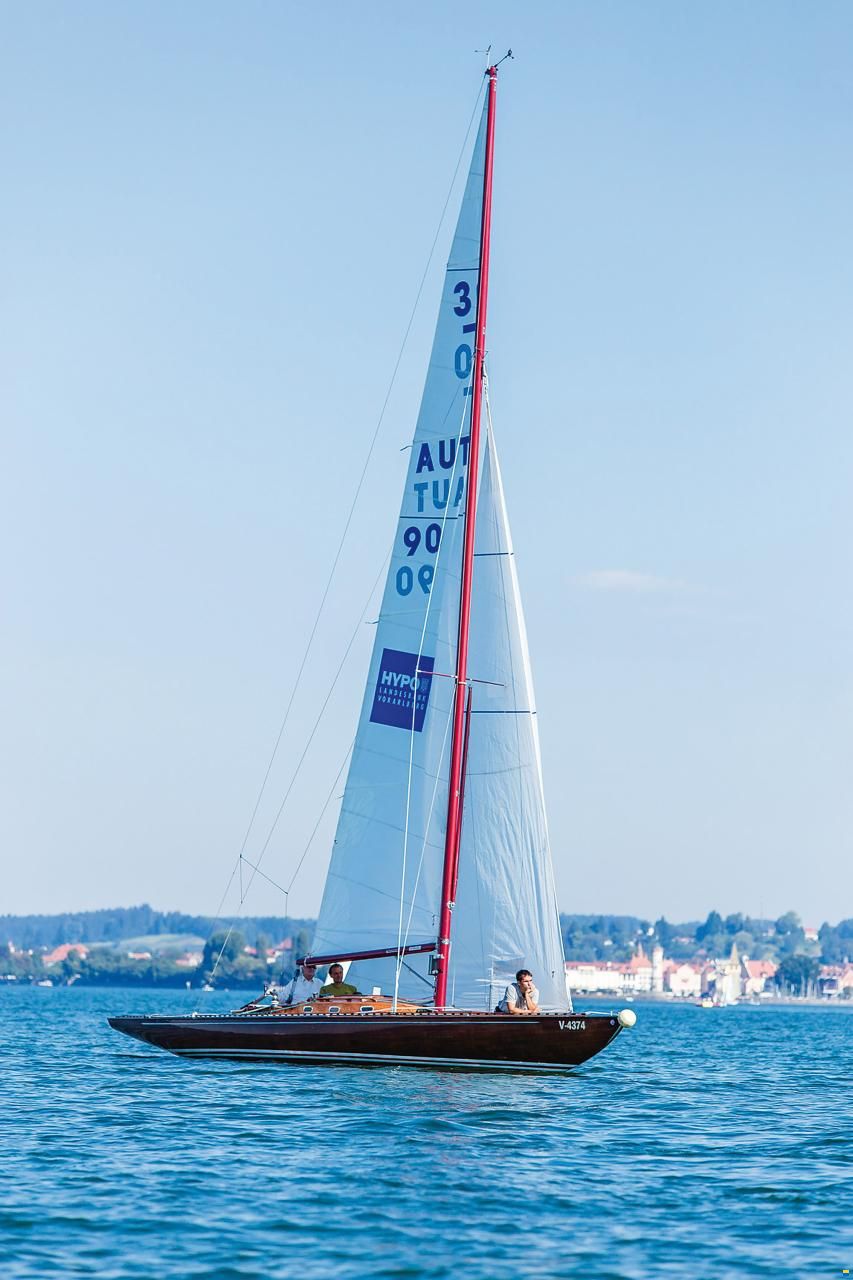 30qm-Schärenkreuzer in Voll-Mahagoni