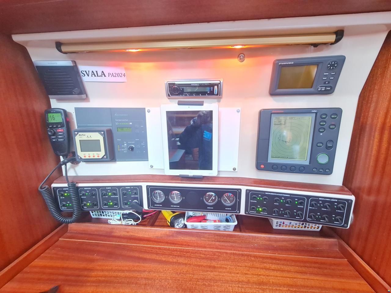 Sweden Yachts 370