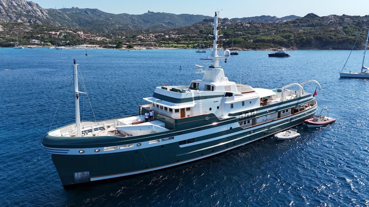 Pendennis 55m