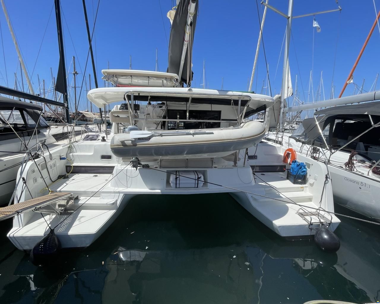 Lagoon 42