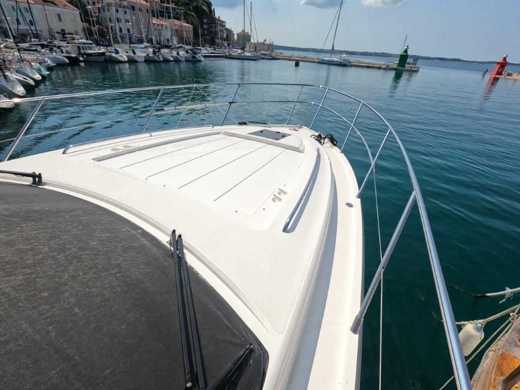 Princess V48 DECK SALOON (3. CABIN LAYOUT)