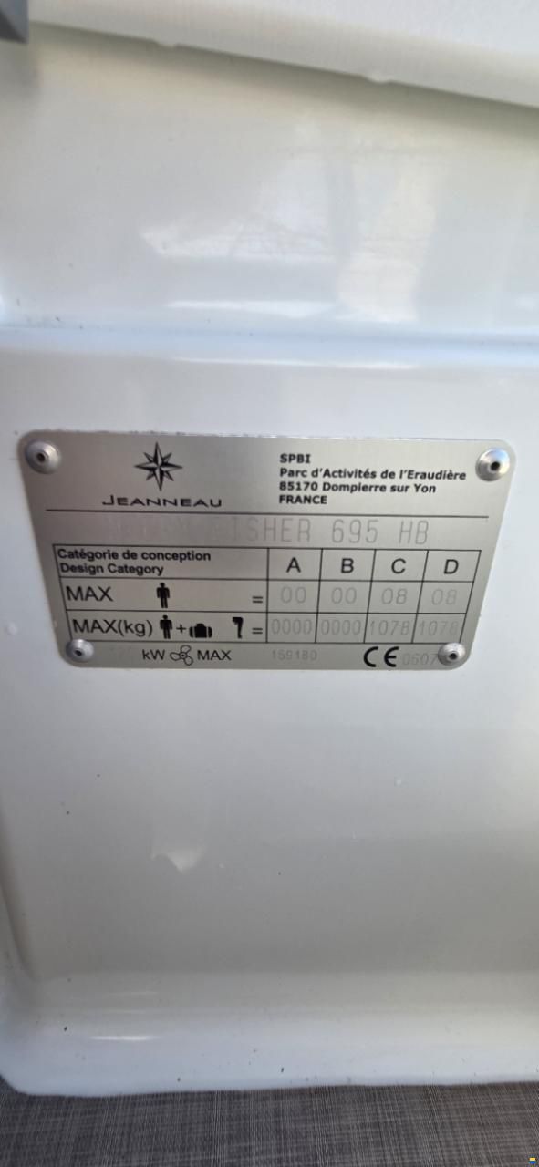 Jeanneau Merry Fisher 695