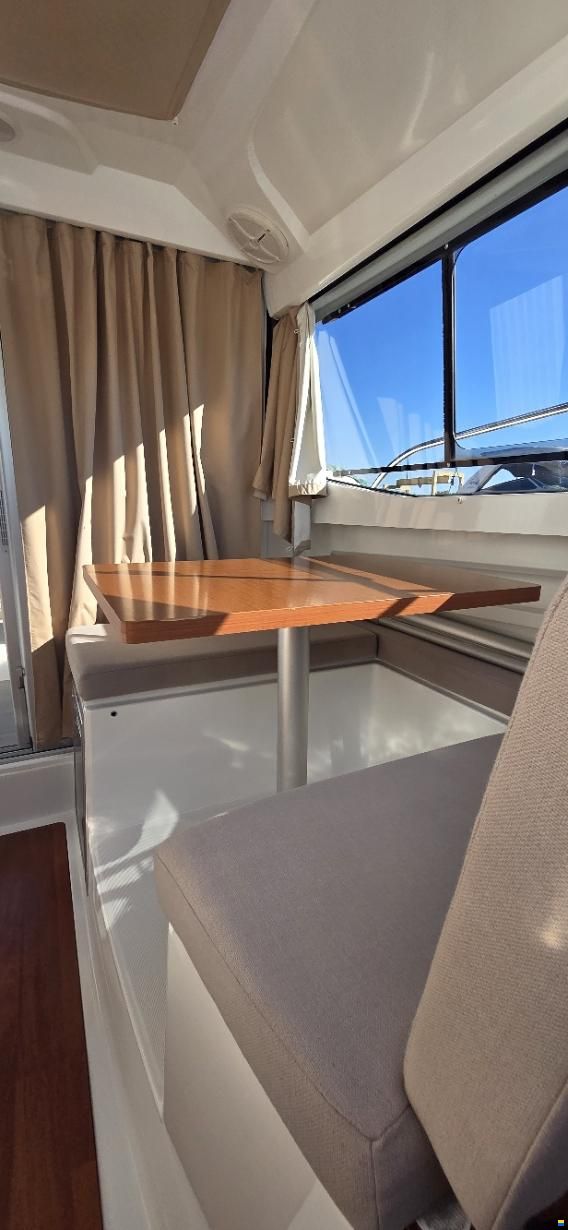Jeanneau Merry Fisher 695
