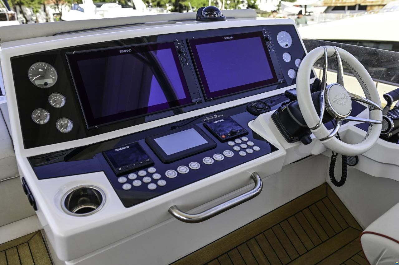Sunseeker 76 Yacht