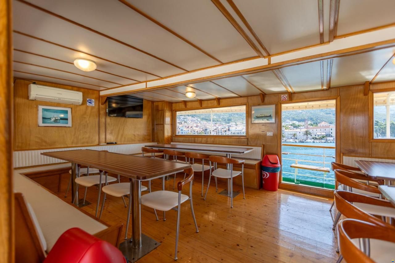 VOGA PASSENGER TOURIST SHIP