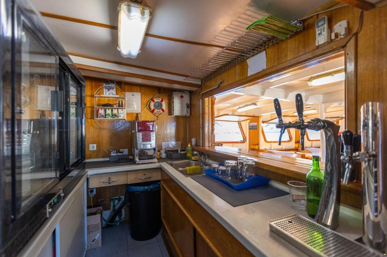 VOGA PASSENGER TOURIST SHIP