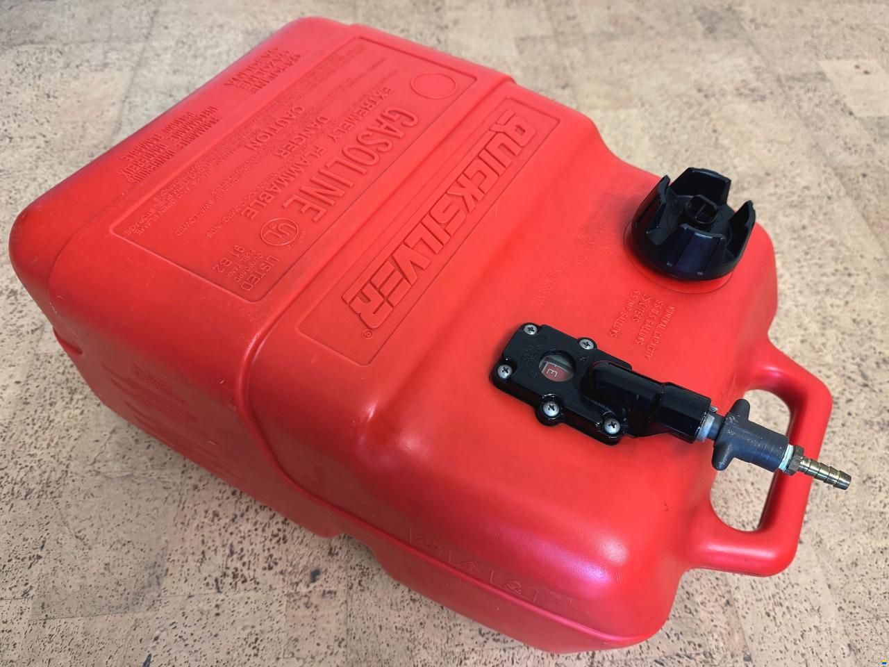Quicksilver Benzintank Quicksilver 25 l mit Anzeige