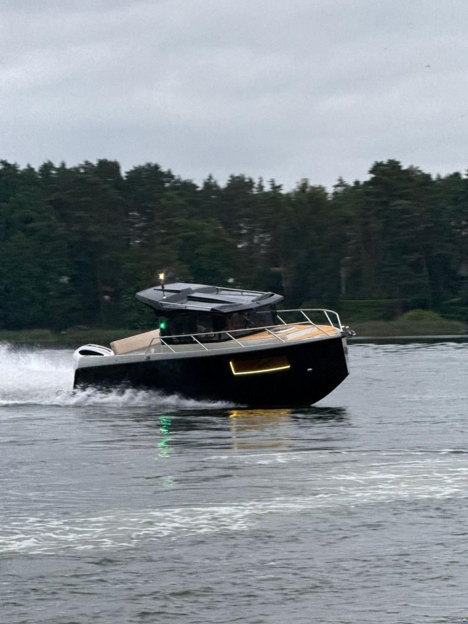 Manara 775 Pilothouse Pleasure