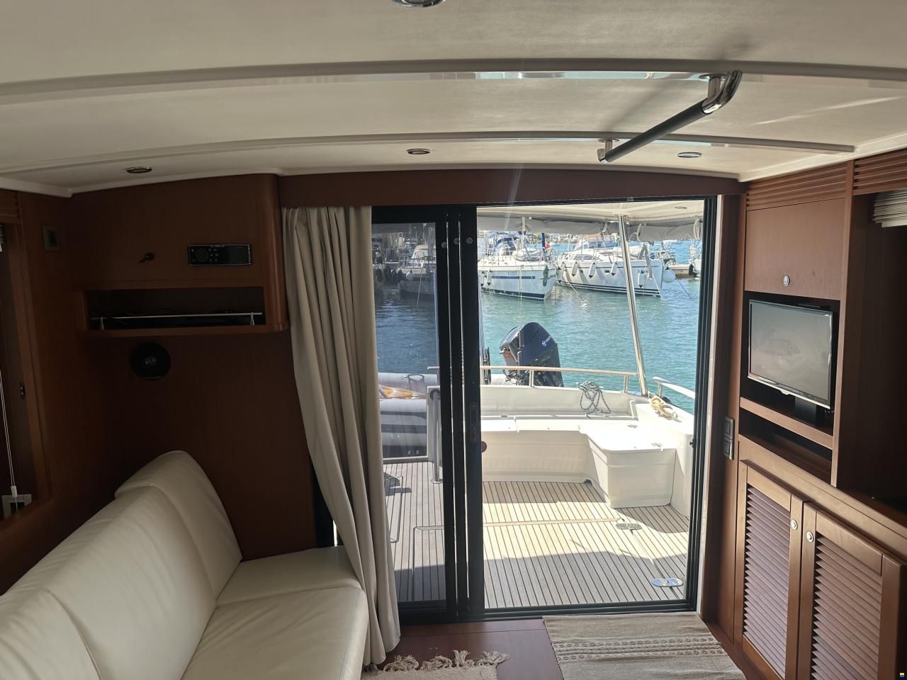 Beneteau Swift Trawler 44