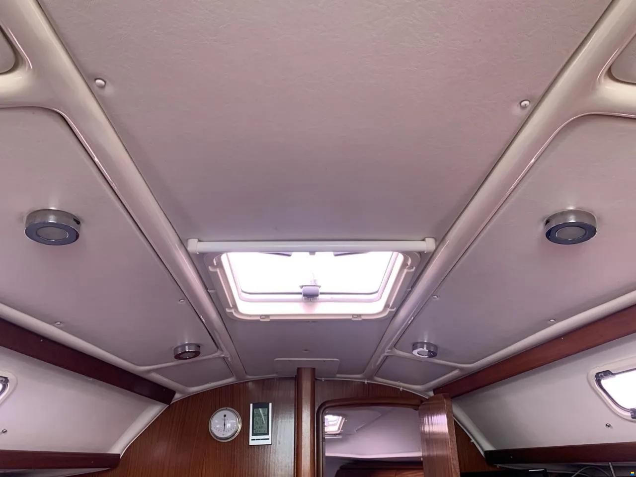 Bavaria 32