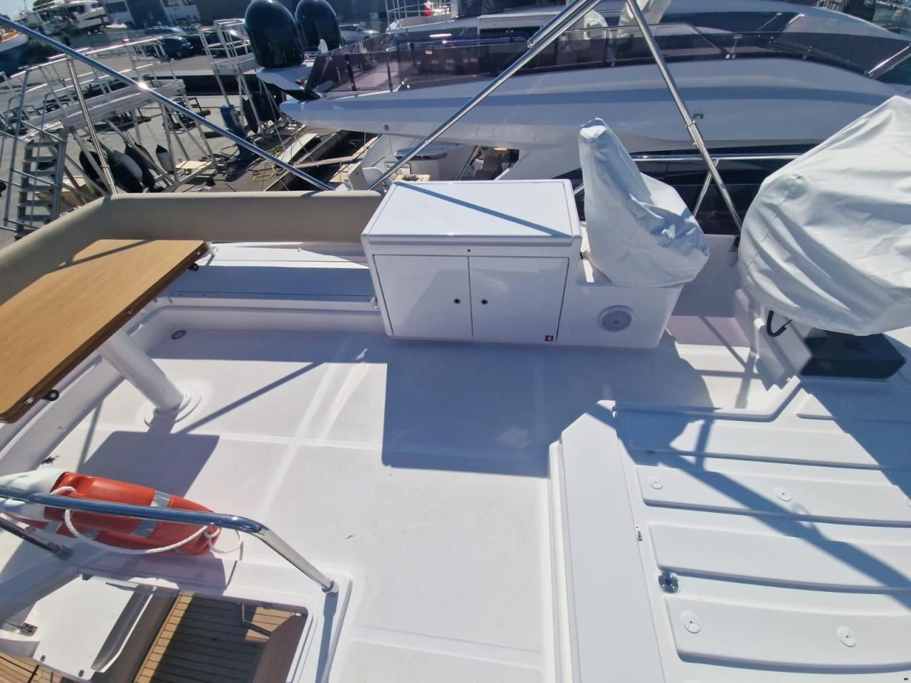 Ferretti 500